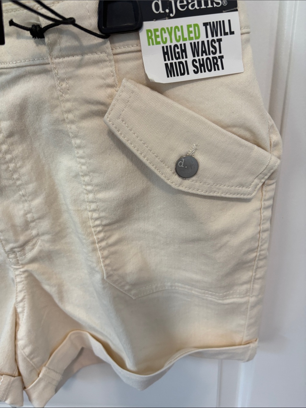 d. jeans Cream High-Waist Twill Shorts - Picture 4 of 7